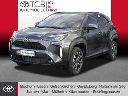 Marlin grau metallic Gebraucht 2024 Toyota Yaris Hybrid Team SUV | 27.449 € (Etwas zu teuer)