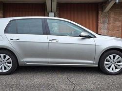 Grau Gebraucht 2019 VW Golf VII Limousine | 13.800 € (Superpreis)