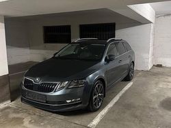 Grau Gebraucht 2019 Skoda Octavia Kombi | 11.300 € (Fairer Preis)