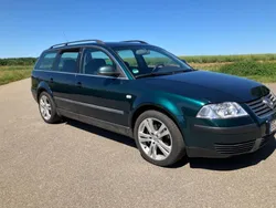 Grün Gebraucht 2002 VW Passat Basis Kombi | 2.900 € (Teuer)