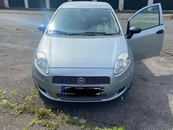 Silber Gebraucht 2009 Fiat Grande Punto Kleinwagen | 2.000 € (Guter Preis)