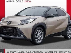 Beige Gebraucht 2023 Toyota Aygo Pulse Kleinwagen | 14.989 € (Fairer Preis)