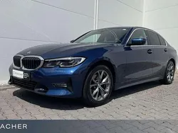 Blau Gebraucht 2022 BMW 320 Sport Line Limousine | 32.899 € (Fairer Preis)