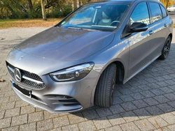 Grau Gebraucht 2023 Mercedes B250e AMG Van / Kleinbus | 33.800 € (Etwas zu teuer)