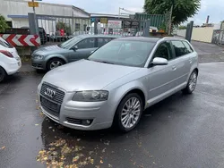 Silber Gebraucht 2005 Audi A3 Sportback Ambition Limousine | 2.999 € (Fairer Preis)