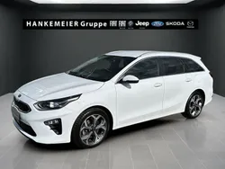 Weiß Gebraucht 2021 Kia Ceed Sportswagon Spirit Kombi | 21.890 € (Teuer)