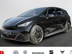 Mythosschwarz Gebraucht 2025 Cupra Born Kleinwagen | 52.564 €