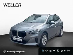 Skyscraper grau (grau) Gebraucht 2023 BMW 218 Active Tourer Performance Van / Kleinbus | 30.800 € (Guter Preis)