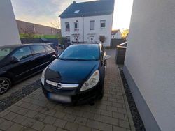 Schwarz Gebraucht 2007 Opel Corsa Limousine | 1.350 € (Guter Preis)