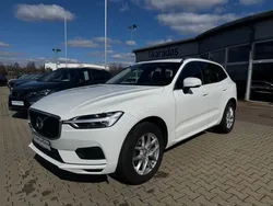 Weiß Gebraucht 2020 Volvo XC60 Momentum SUV | 23.900 € (Fairer Preis)