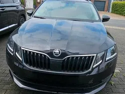 Schwarz Gebraucht 2019 Skoda Octavia Soleil Kombi | 14.000 € (Superpreis)