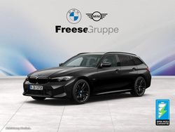 Schwarz Gebraucht 2022 BMW 320e Shadowline Kombi | 29.990 € (Fairer Preis)