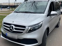 Silber Gebraucht 2023 Mercedes V250 Edition Van / Kleinbus | 60.400 € (Etwas zu teuer)