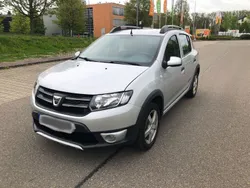 Silber Gebraucht 2016 Dacia Sandero Stepway Kleinwagen | 6.100 € (Guter Preis)