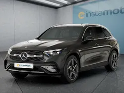 Grau Gebraucht 2025 Mercedes GLC220 SUV | 75.949 € (Teuer)
