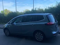 Grau Gebraucht 2013 Opel Zafira Tourer Active Van / Kleinbus | 5.500 € (Fairer Preis)