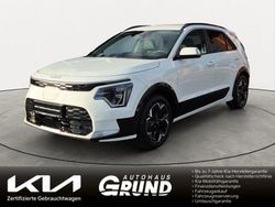 Weiß Gebraucht 2022 Kia e-Niro Comfort SUV | 26.490 € (Fairer Preis)