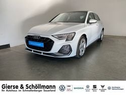 Weiß Gebraucht 2024 Audi A3 Sportback S-Line Limousine | 36.950 € (Superpreis)