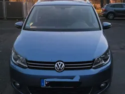 Blau Gebraucht 2013 VW Touran Life Van / Kleinbus | 7.750 € (Fairer Preis)