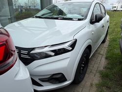 Weiß Neu 2025 Dacia Sandero Essentiel Kleinwagen | 13.799 € (Guter Preis)
