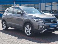 Grau Gebraucht 2021 VW T-Cross Style SUV | 22.490 € (Etwas zu teuer)