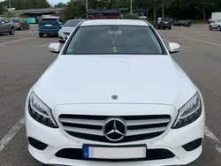 Weiß Gebraucht 2019 Mercedes C220 Limousine | 20.000 € (Fairer Preis)