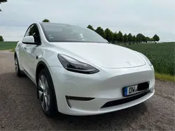 Weiß Gebraucht 2022 Tesla Model Y SUV | 34.000 € (Superpreis)