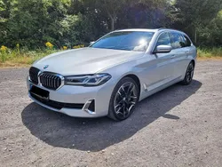 Silber Gebraucht 2021 BMW 540 Luxury Line Kombi | 42.900 € (Fairer Preis)