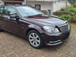 Braun Gebraucht 2012 Mercedes C200 Kombi | 5.800 € (Teuer)