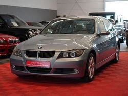 Blau Gebraucht 2006 BMW 320 Sport Line Limousine | 3.750 € (Superpreis)