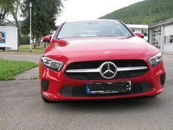 Rot Gebraucht 2019 Mercedes A180 Limousine | 18.990 € (Guter Preis)