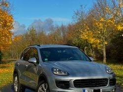 Silber Gebraucht 2015 Porsche Cayenne SUV | 32.000 € (Fairer Preis)