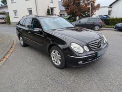 Schwarz Gebraucht 2003 Mercedes E320 Avantgarde Kombi | 1.599 € (Guter Preis)