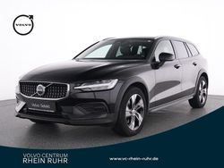 Schwarz onyx black / metallic Gebraucht 2023 Volvo V60 CC Plus Kombi | 36.990 € (Guter Preis)