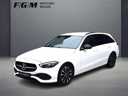 Unilack polarweiß Gebraucht 2022 Mercedes C200 Avantgarde Kombi | 29.880 € (Fairer Preis)