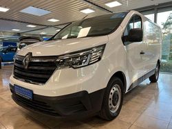 Weiß Gebraucht 2023 Renault Trafic Komfort Van | 30.990 €