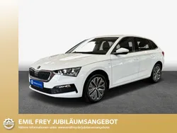 Moonweiss metallic Gebraucht 2022 Skoda Scala Tour Kleinwagen | 22.890 € (Etwas zu teuer)