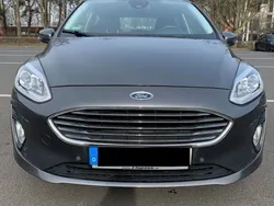 Grau Gebraucht 2018 Ford Fiesta Titanium Kleinwagen | 9.500 € (Guter Preis)
