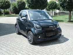 Schwarz Gebraucht 2023 Smart ForTwo Electric Drive Prime Coupé | 16.700 € (Etwas zu teuer)