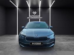 Grau Neu 2025 Skoda Octavia Selection Limousine | 31.490 € (Guter Preis)