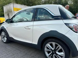 Weiß Gebraucht 2015 Opel Adam Rocks Rocks Kleinwagen | 7.860 €