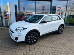 Weiß Neu 2025 Fiat 600E Red SUV | 29.550 €