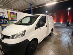 Weiß Gebraucht 2016 Nissan NV200 Van | 7.500 €