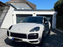 Grau Gebraucht 2023 Porsche Cayenne Platinum Edition SUV | 105.000 €