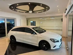 Weiß Gebraucht 2017 Mercedes CLA200 Kombi | 9.999 € (Guter Preis)