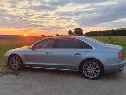 Grau Gebraucht 2013 Audi A8L Limousine | 13.800 € (Fairer Preis)