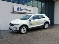 Ascotgrau Gebraucht 2024 VW T-Roc Life SUV | 26.750 € (Guter Preis)