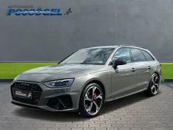 Grau Gebraucht 2024 Audi A4 S-Line Kombi | 46.700 €