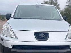 Silber Gebraucht 2011 Peugeot Partner Comfort Van / Kleinbus | 6.100 €