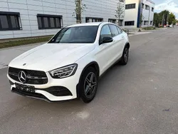 Weiß Gebraucht 2019 Mercedes GLC200 AMG SUV | 41.990 € (Etwas zu teuer)